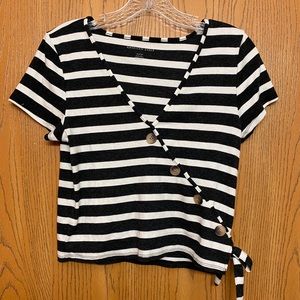 American Eagle Wrap button front. side tie top